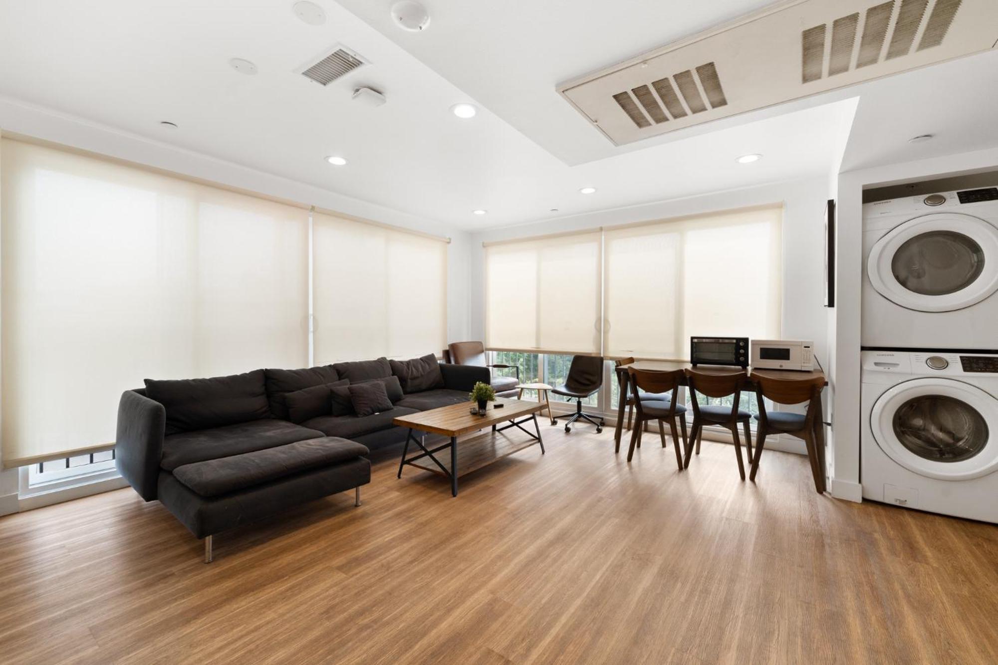 Charming Urban Retreat Near Usc In La- Private With Share Living With Kitchen Hotel 4*