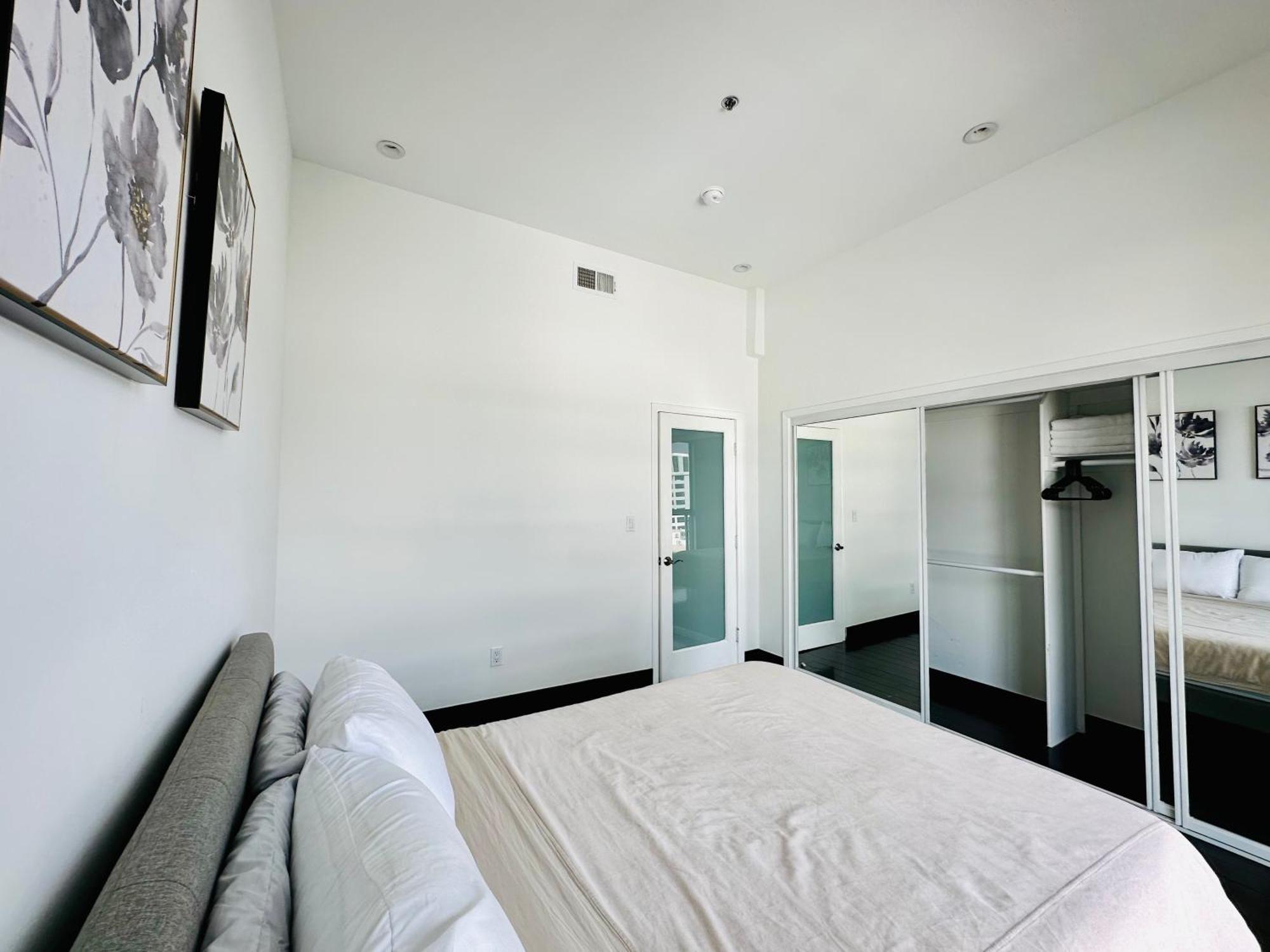 Cool In West Hollywood Capsule hotel