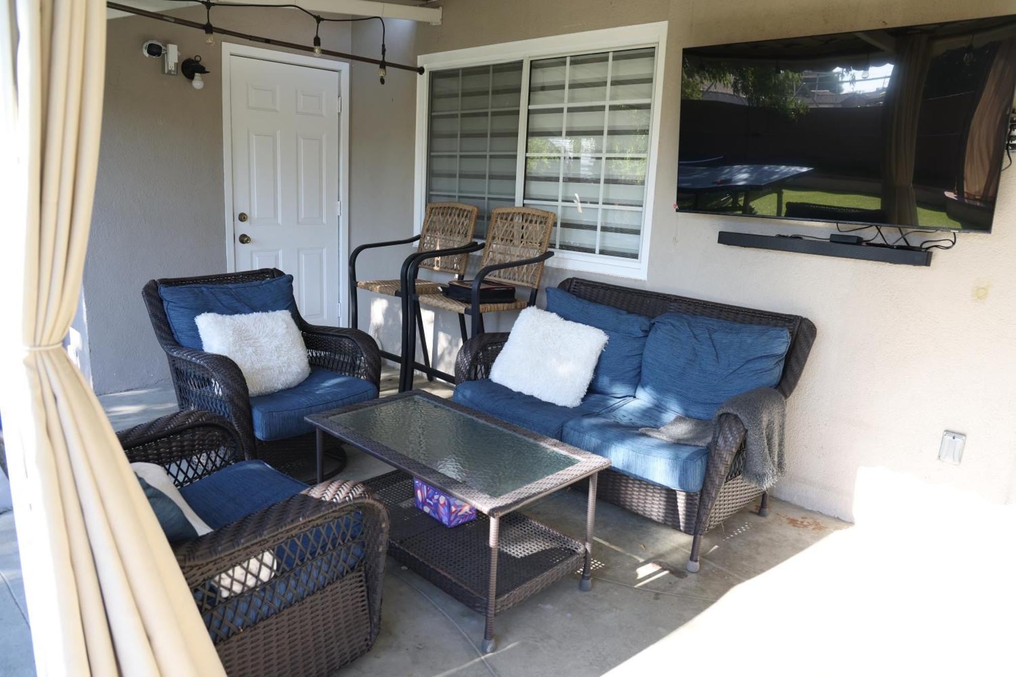 Beautifull 4 Bedroom House 15 Minutes From Universal Holiday home *