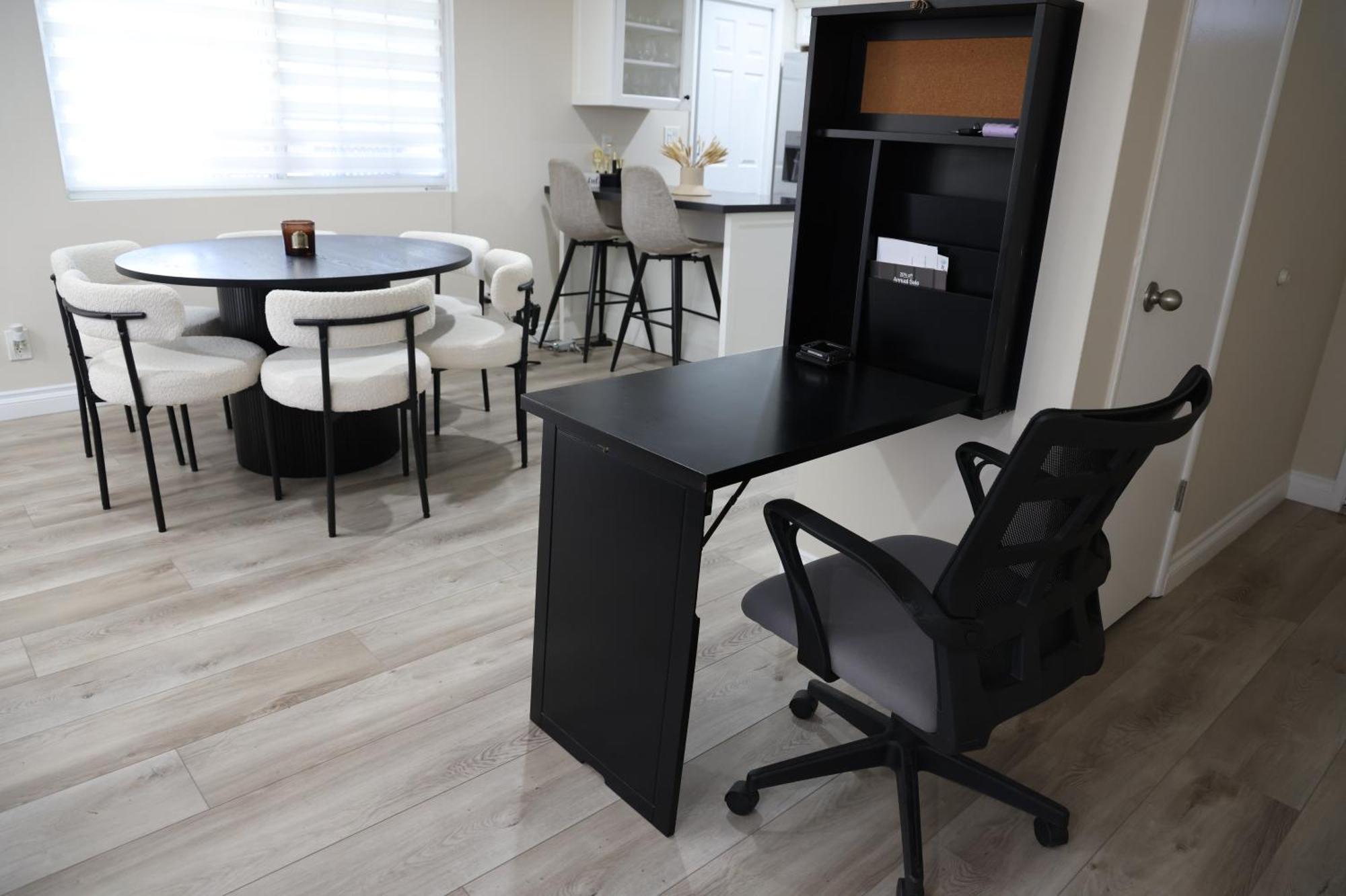 Beautifull 4 Bedroom House 15 Minutes From Universal Holiday home Los Angeles