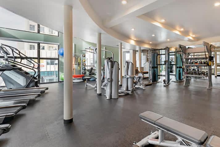 Art Deco Style In La With Free Parking 10 Min To Cedars Apartment Los Angeles