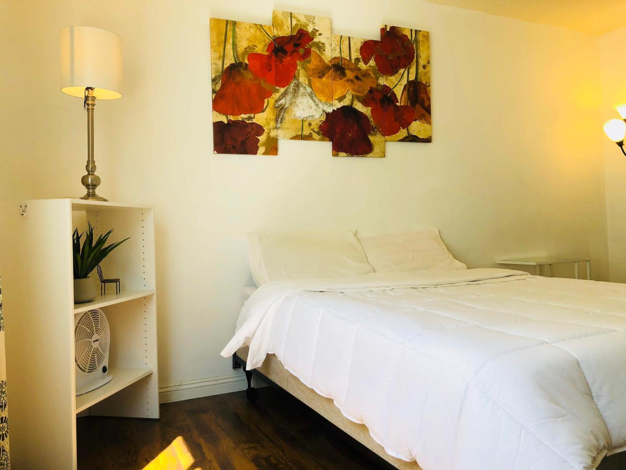 Coastal Comfort In Santa Monica *