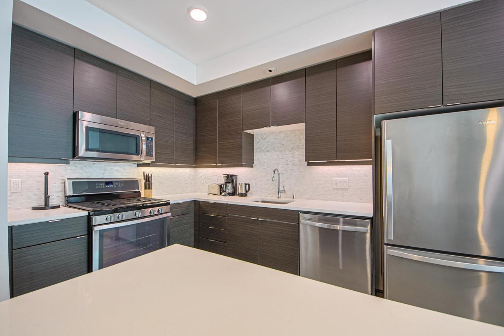 Hollywood Stylish 2bd 2ba Steps From Hollywood Walk Of Fame Apartment