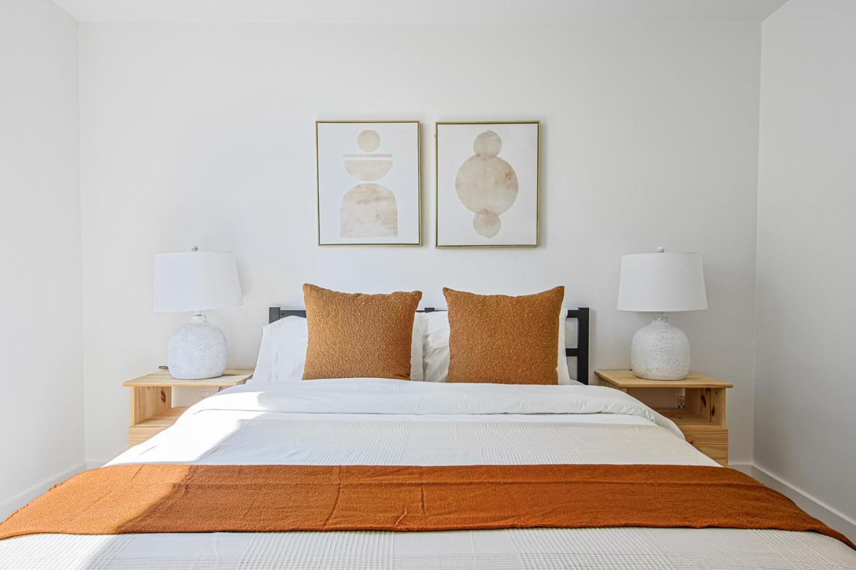 Hollywood Stylish 2bd 2ba Steps From Hollywood Walk Of Fame Apartment *