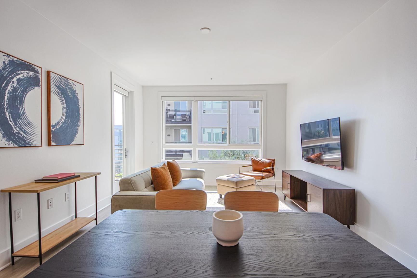 Hollywood Stylish 2bd 2ba Steps From Hollywood Walk Of Fame * Los Angeles