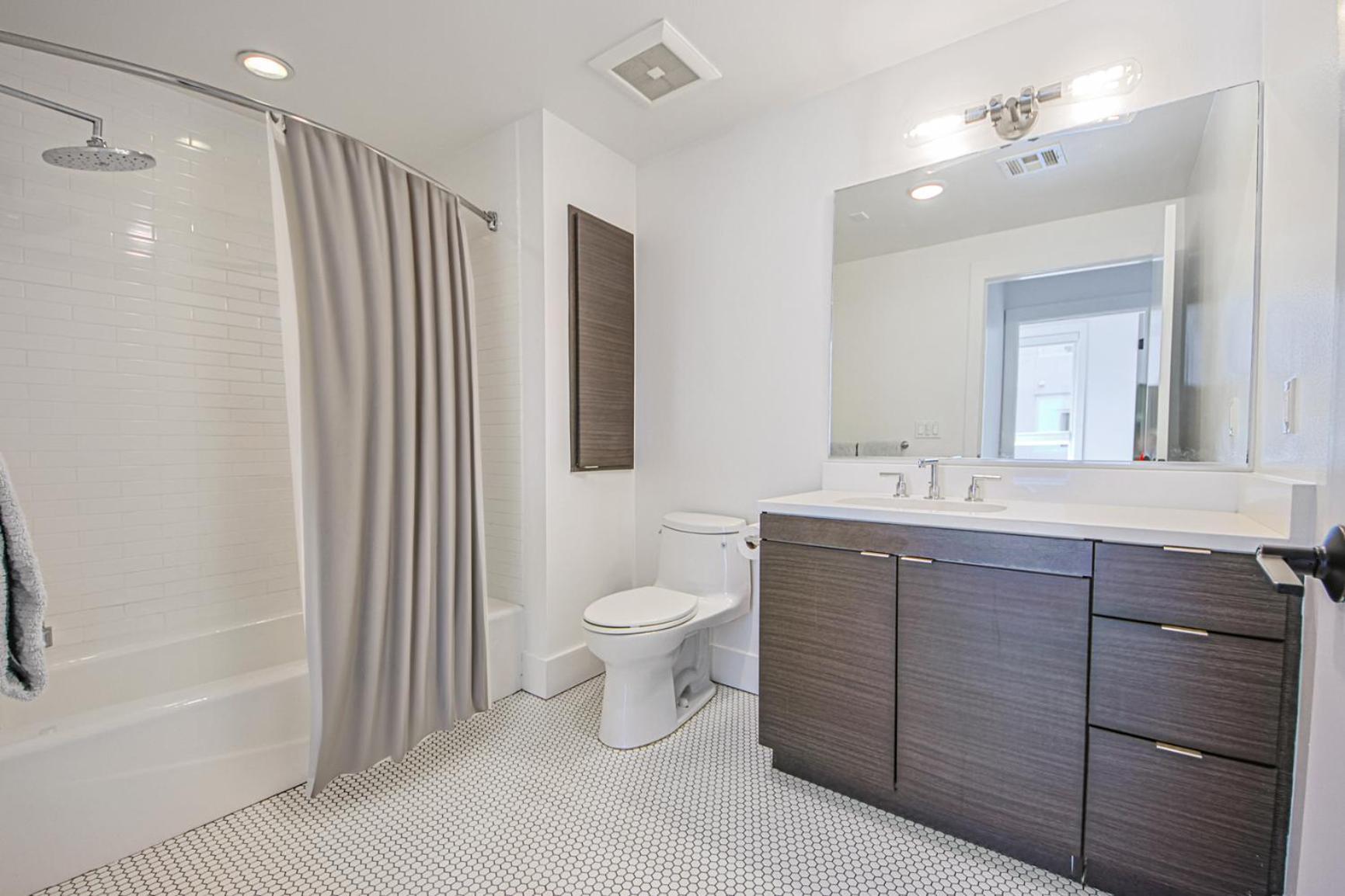 Apartment Hollywood Stylish 2bd 2ba Steps From Hollywood Walk Of Fame