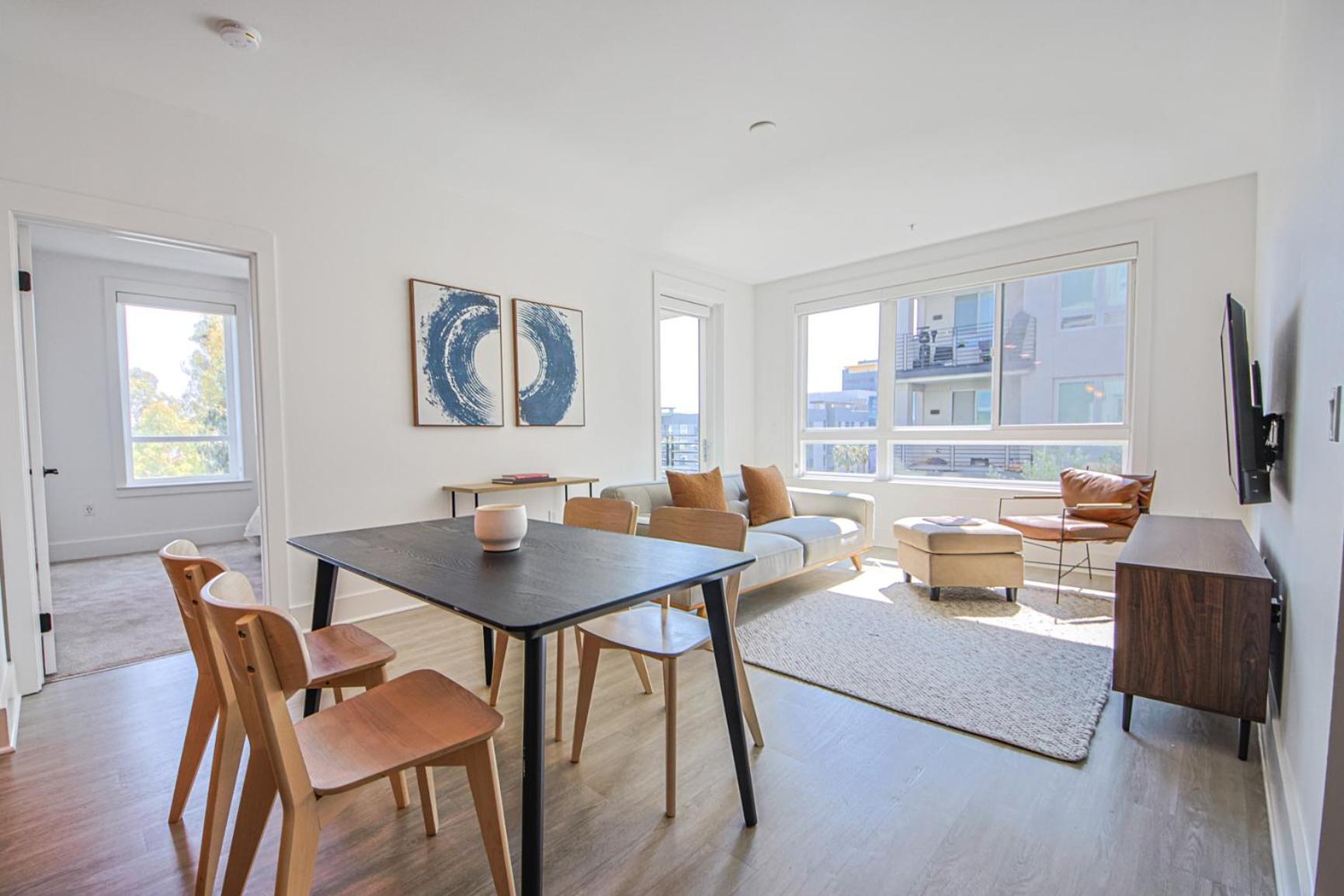 Apartment Hollywood Stylish 2bd 2ba Steps From Hollywood Walk Of Fame *