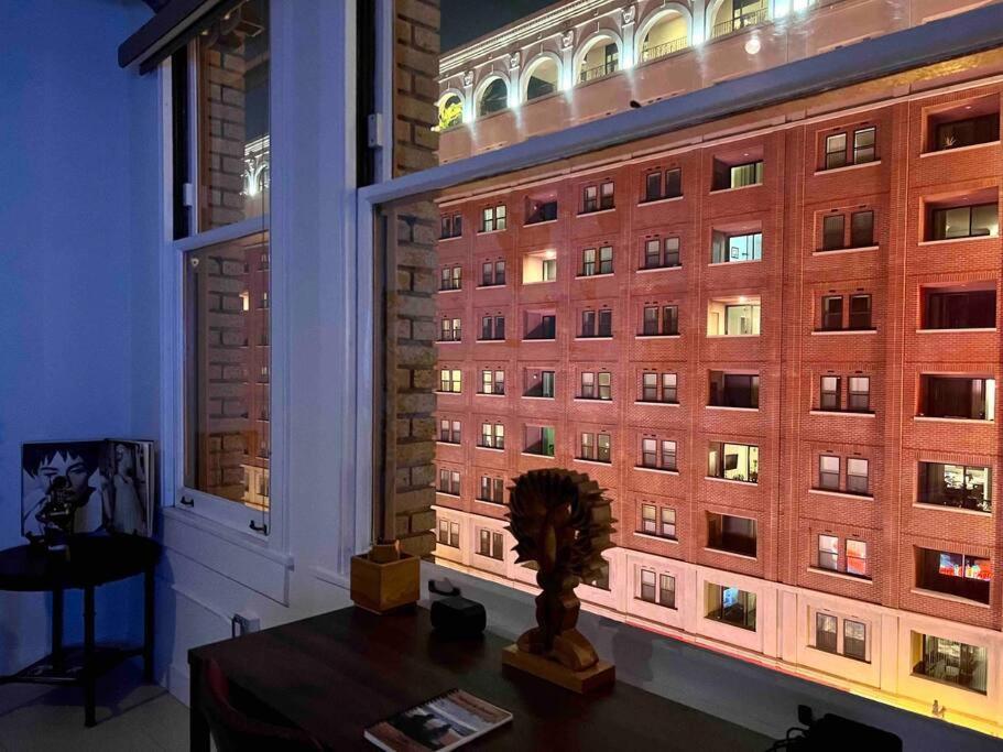 Iconic Heart Of Dtla Loft With Rooftop Pool Jacuzzi Gym *