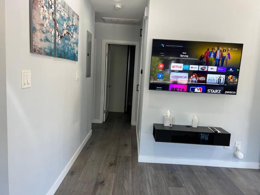 Adorable 2br-2ba House With Ev & Free Parking And Family Friendly In Angeles *