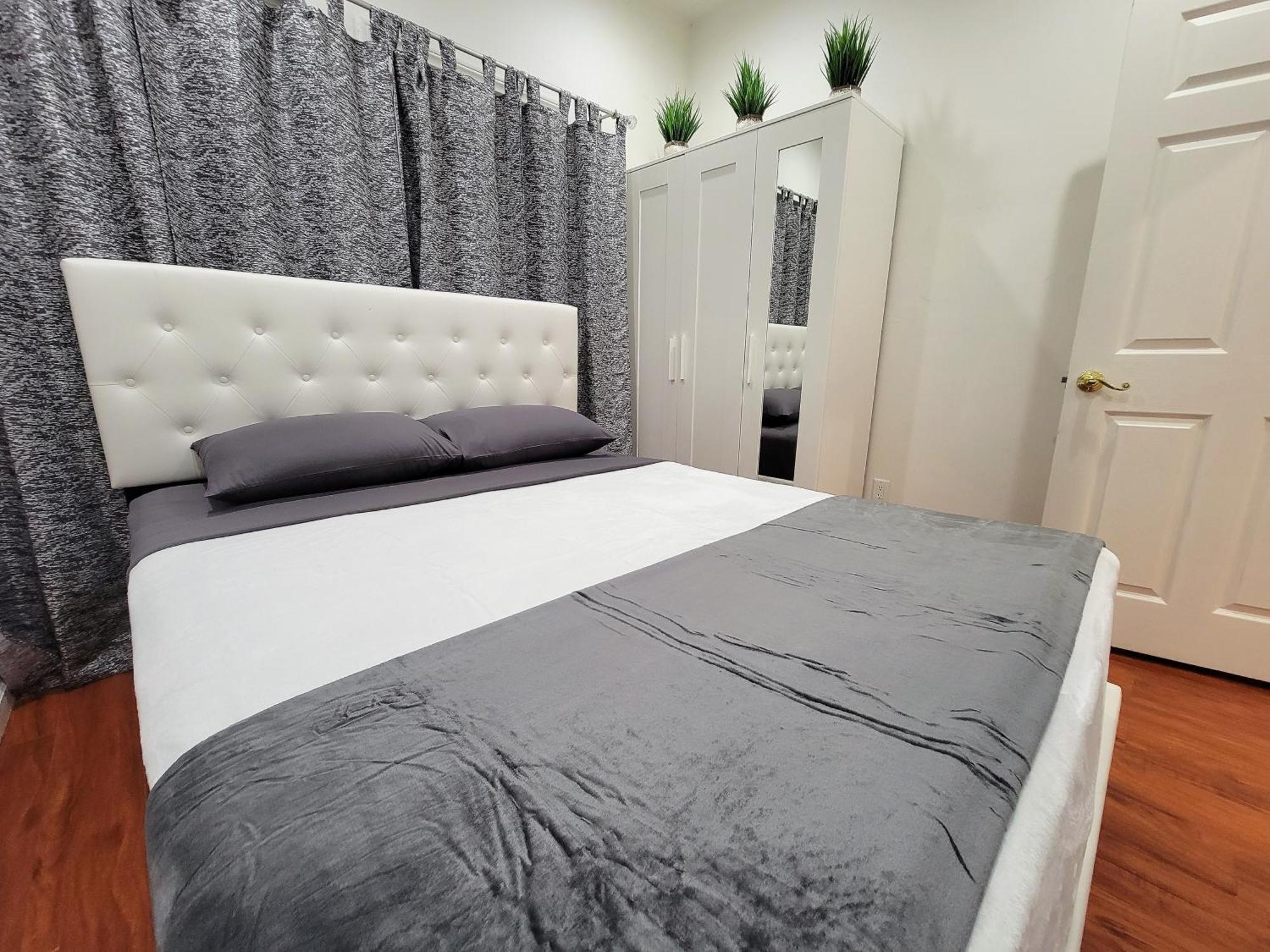 Apartment Budget Beverly Hills Style 2 Bedroom Apt - 5 Minutes From Rodeo Drive
