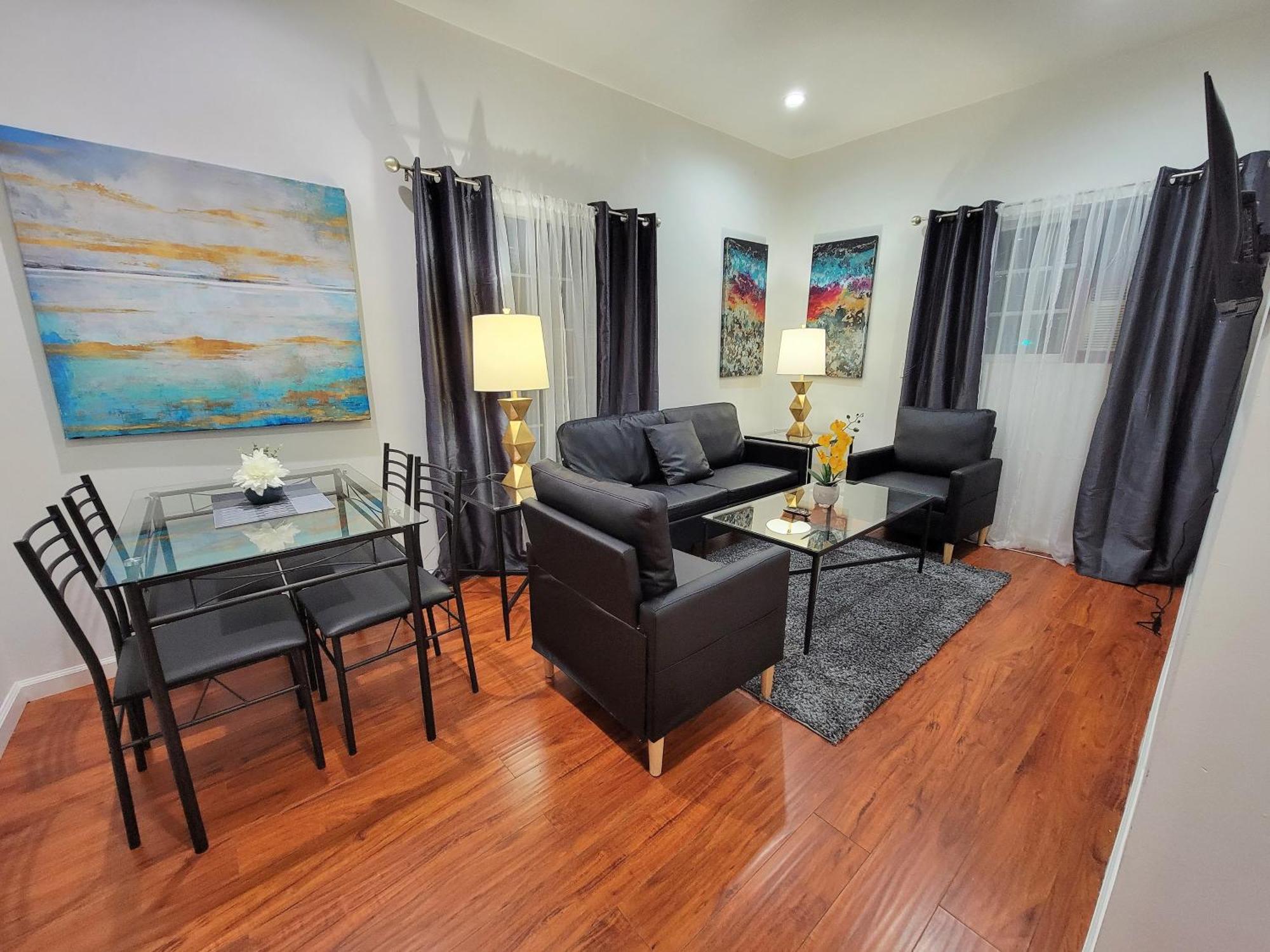 Budget Beverly Hills Style 2 Bedroom Apt - 5 Minutes From Rodeo Drive Apartment Los Angeles