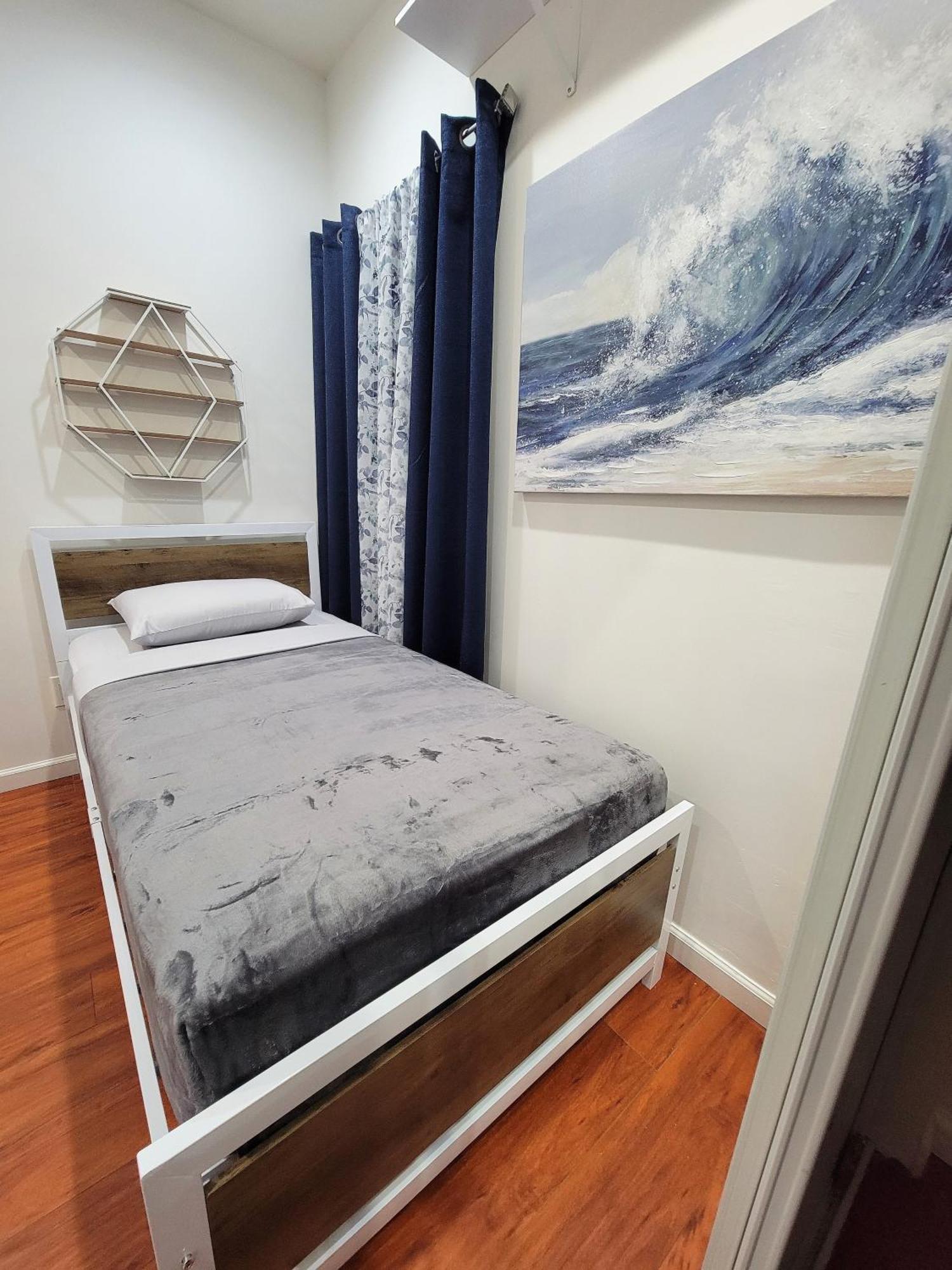 Budget Beverly Hills Style 2 Bedroom Apt - 5 Minutes From Rodeo Drive * Los Angeles