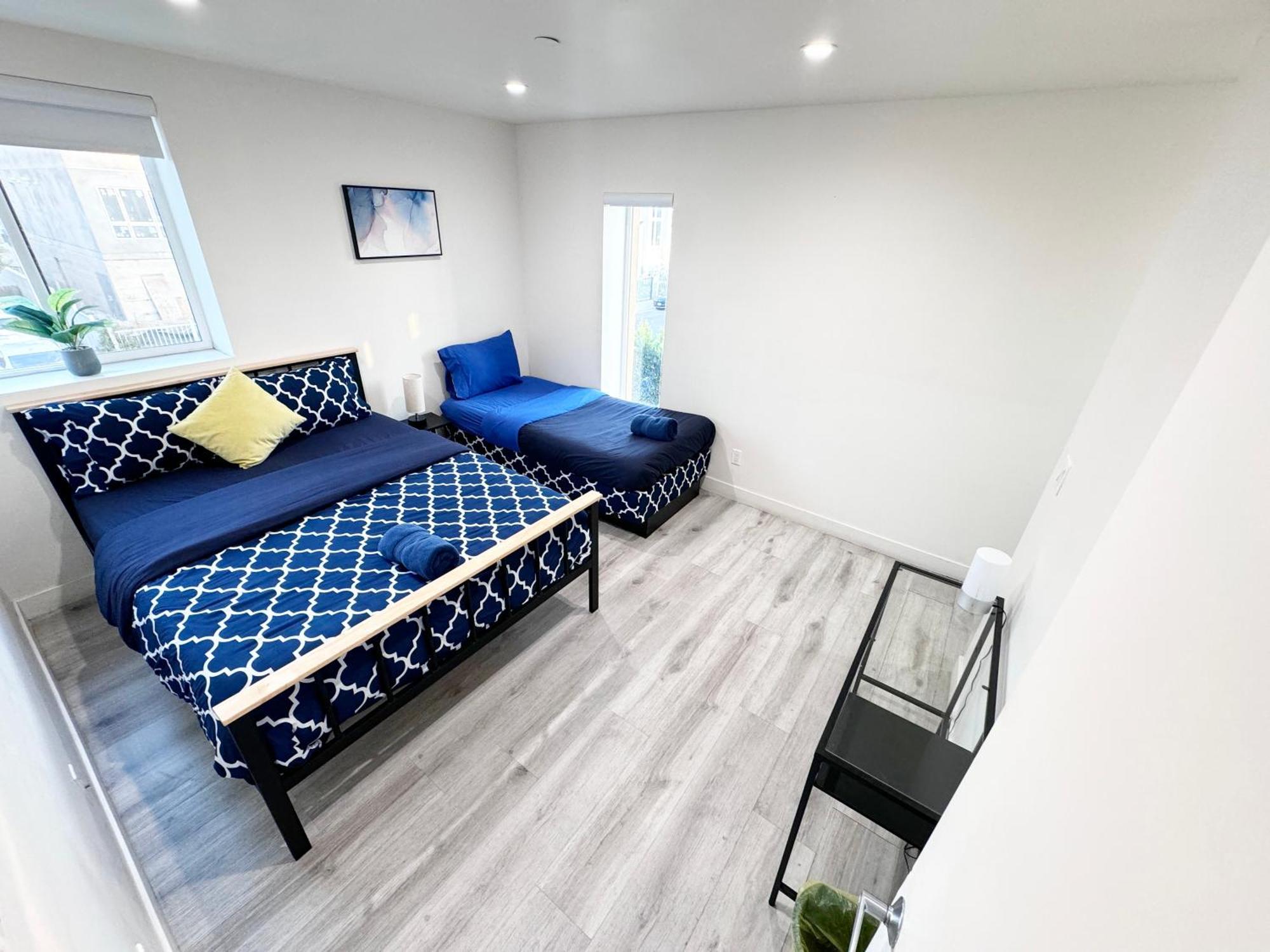 Holiday home Stylish 3 Br/3br Family House