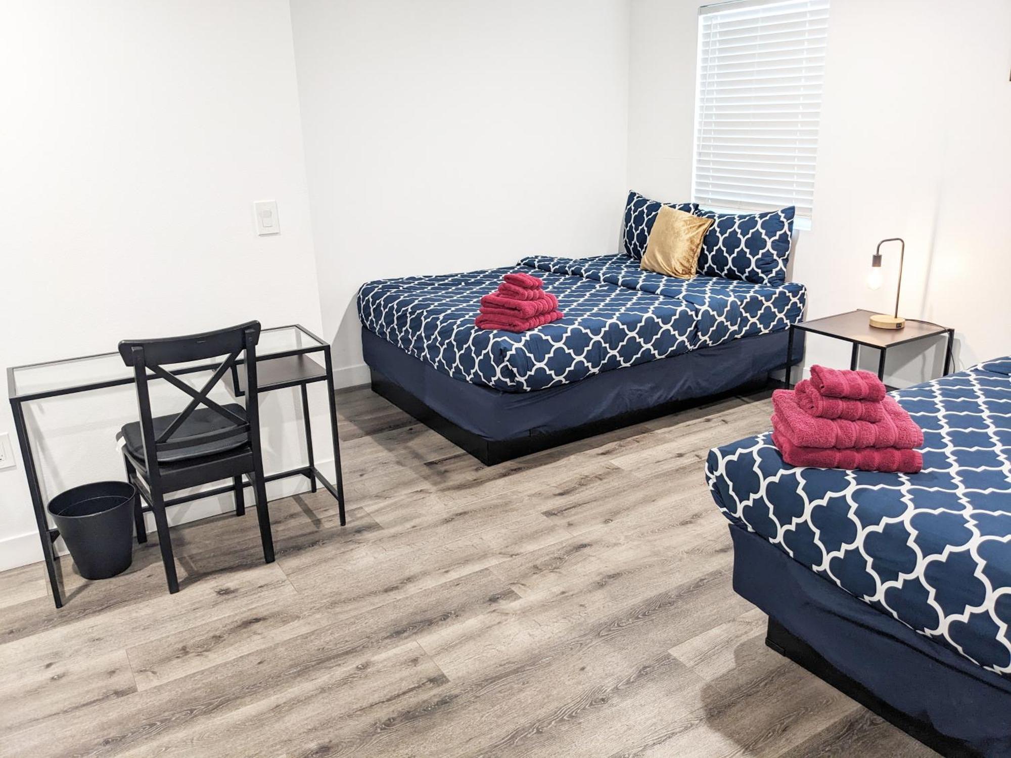 Modern 3br In Mid-city