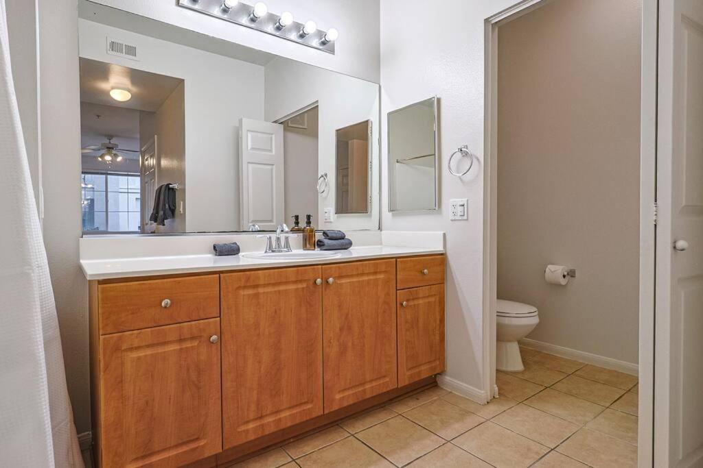 Spacious 3bdr 2bth Near Venice With Pool Apartment