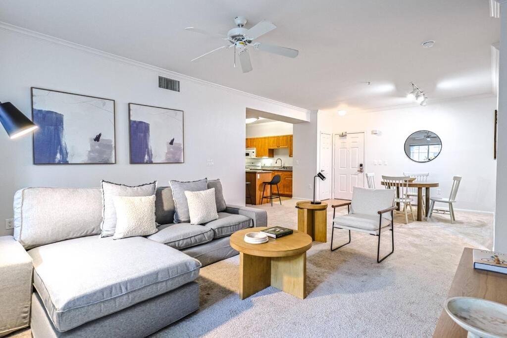 Apartment Spacious 3bdr 2bth Near Venice With Pool