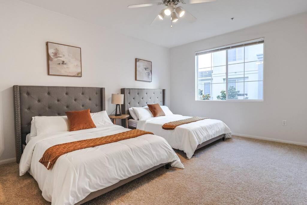 Spacious 3bdr 2bth Near Venice With Pool Apartment