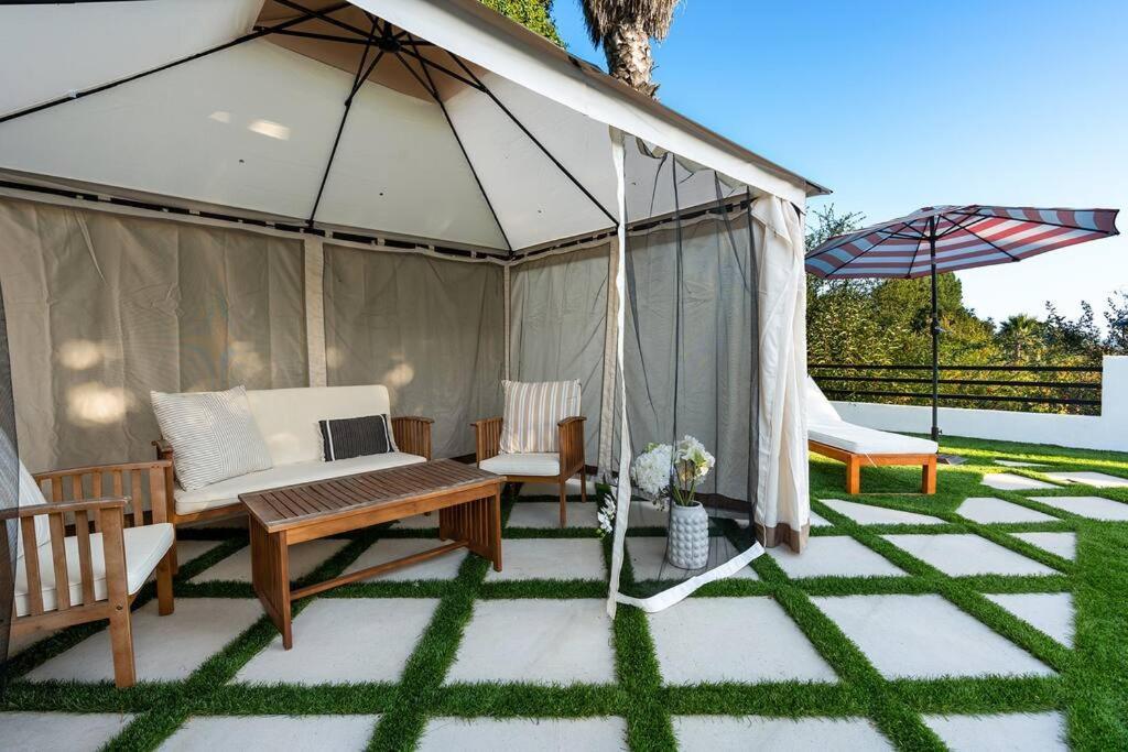 Luxury 4bd And 3ba In Topanga Oasis With Pool, And