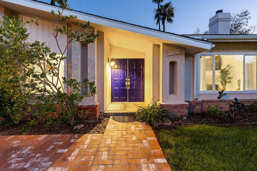 Luxury 4bd And 3ba In Topanga Oasis With Pool, And Holiday home