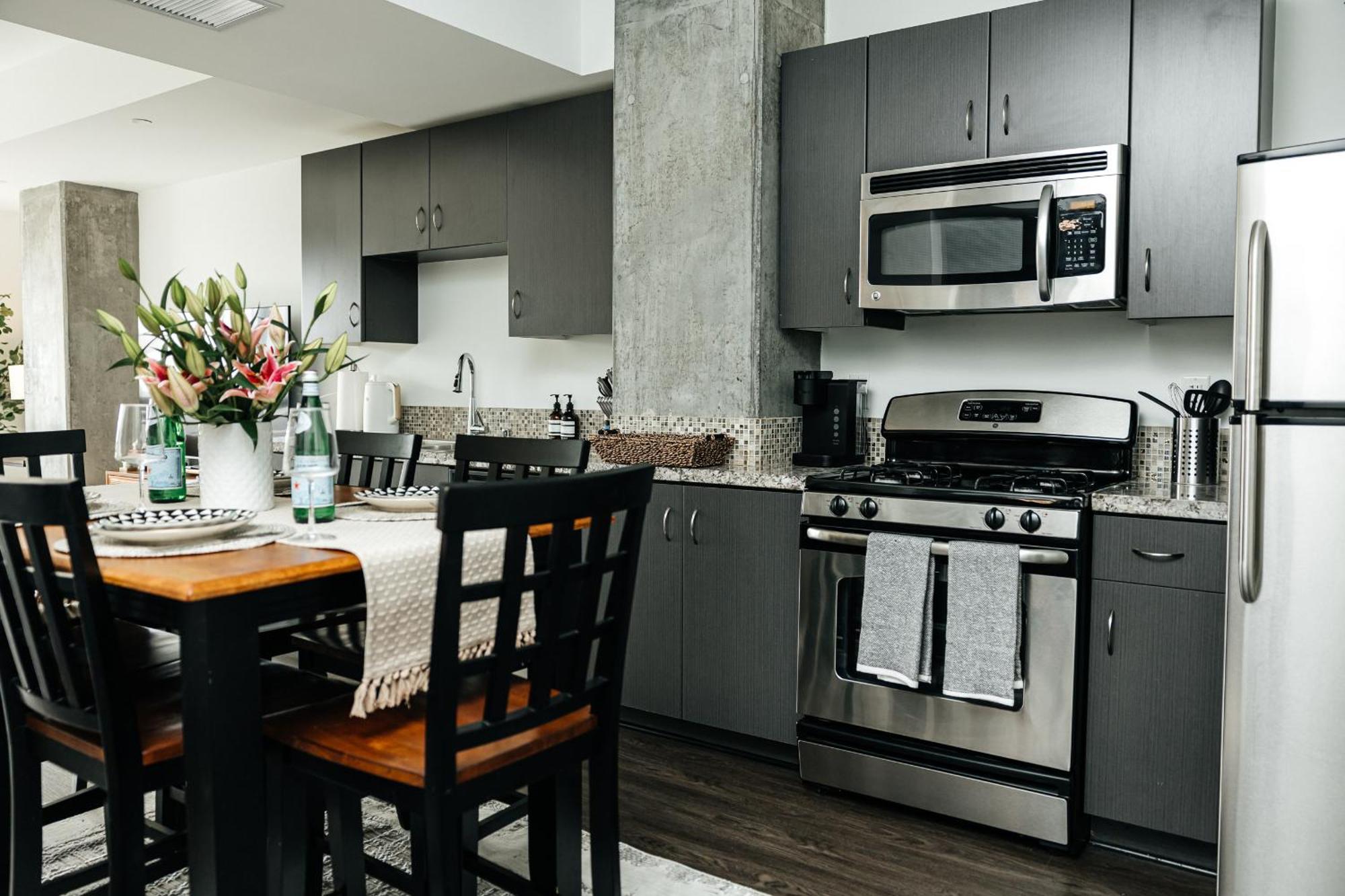 Hollywood Designer Apartment Los Angeles