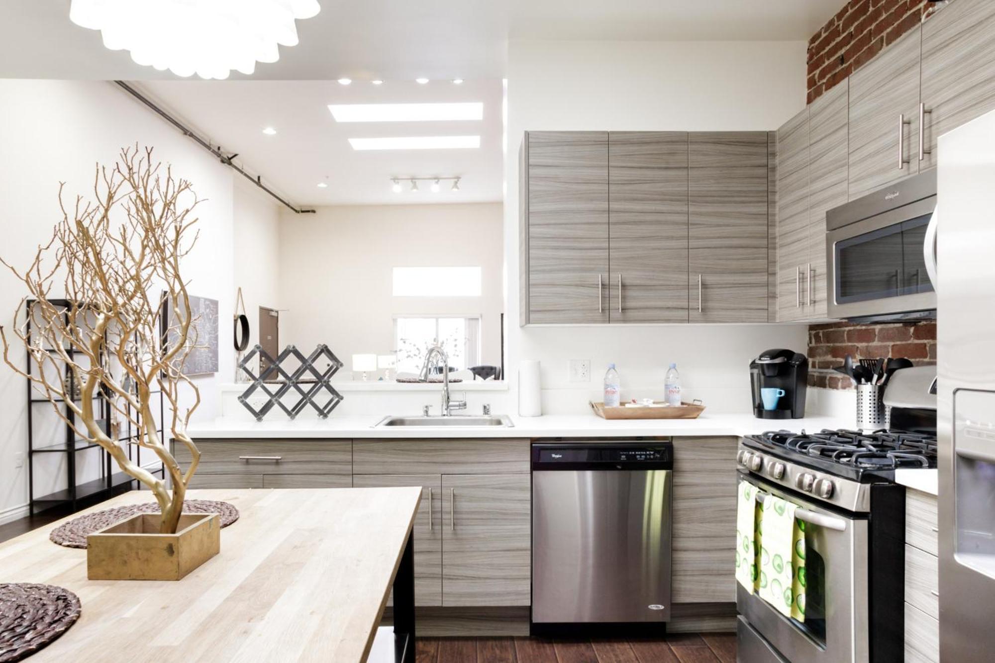 Abode Angeles - Downtown Historic Core *