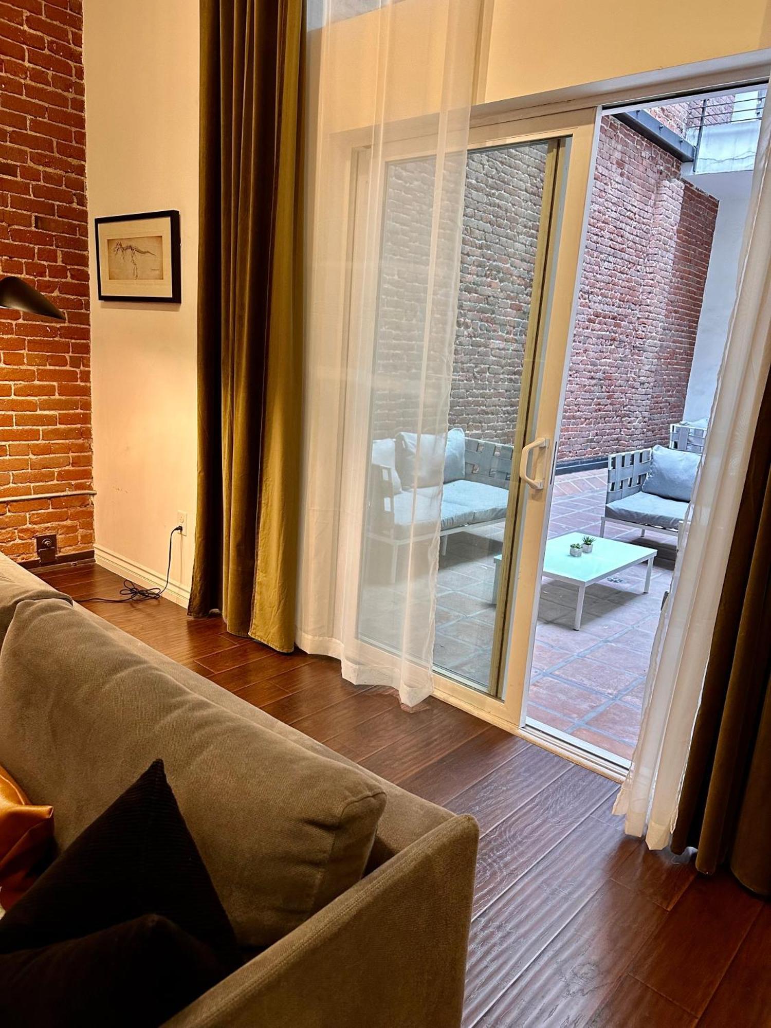 Abode Angeles - Downtown Historic Core Aparthotel