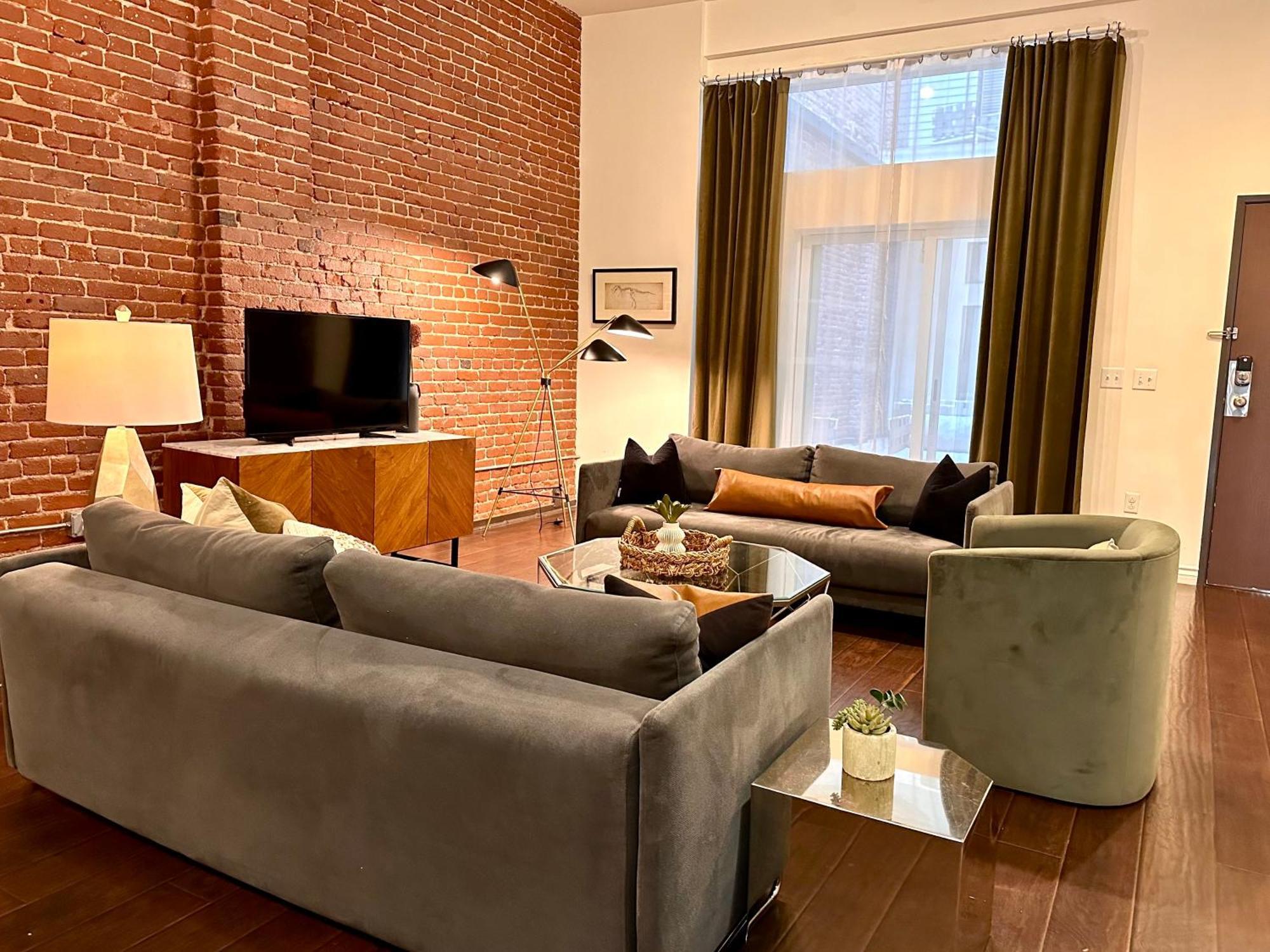 Abode Angeles - Downtown Historic Core Los Angeles