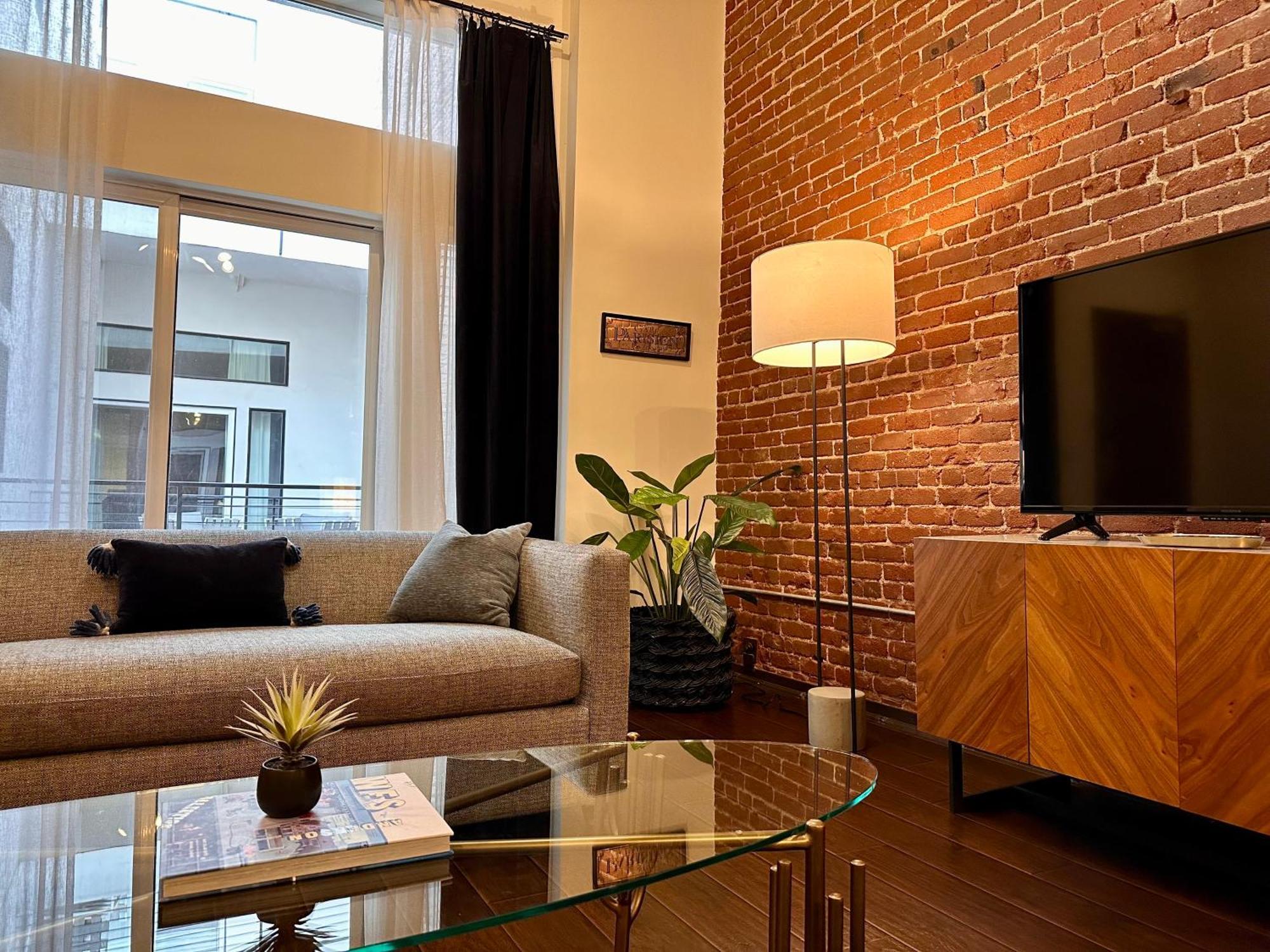 Aparthotel Abode Angeles - Downtown Historic Core