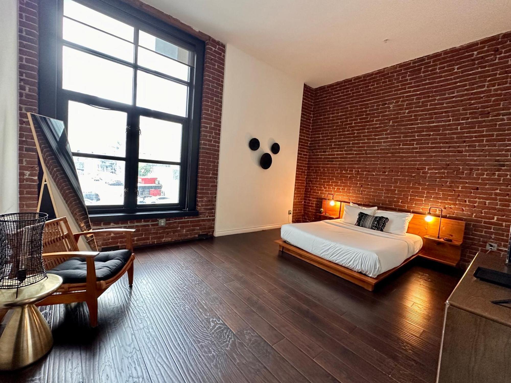 Aparthotel Abode Angeles - Downtown Historic Core