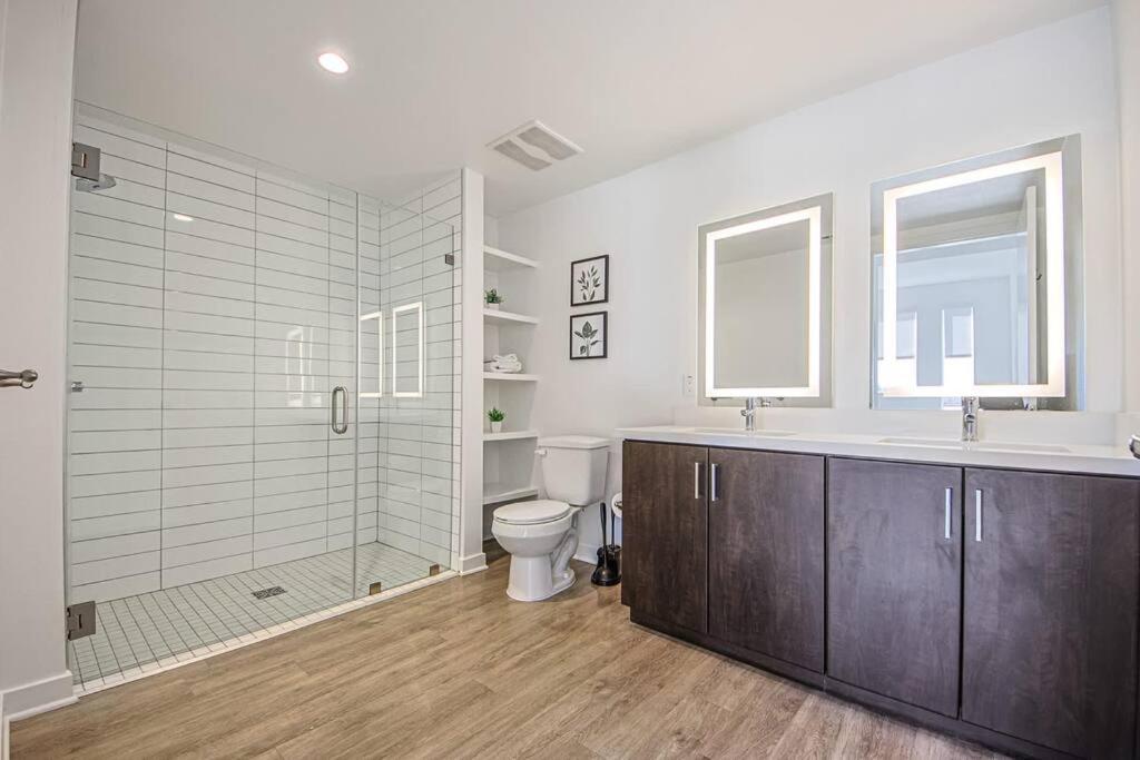 Stylish & Spacious 2bdr & 2bth In Santa Monica Apartment Los Angeles