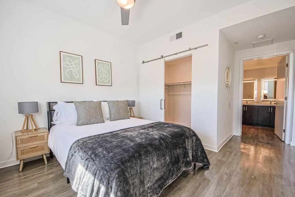 Apartment Stylish & Spacious 2bdr & 2bth In Santa Monica Los Angeles