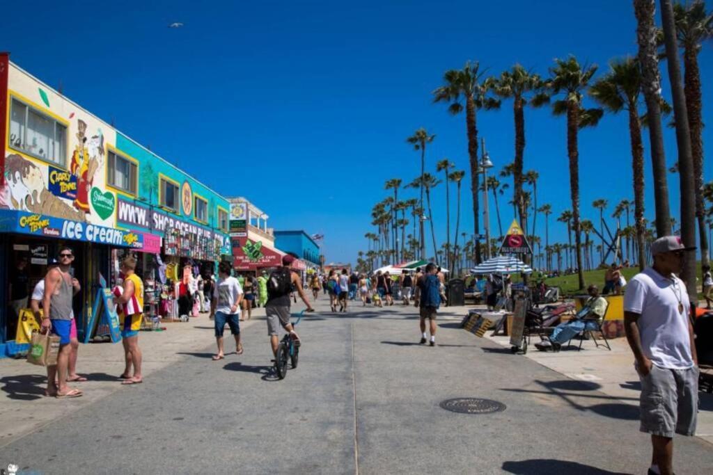 Sunny In The Heart Of Venice - #5 Los Angeles