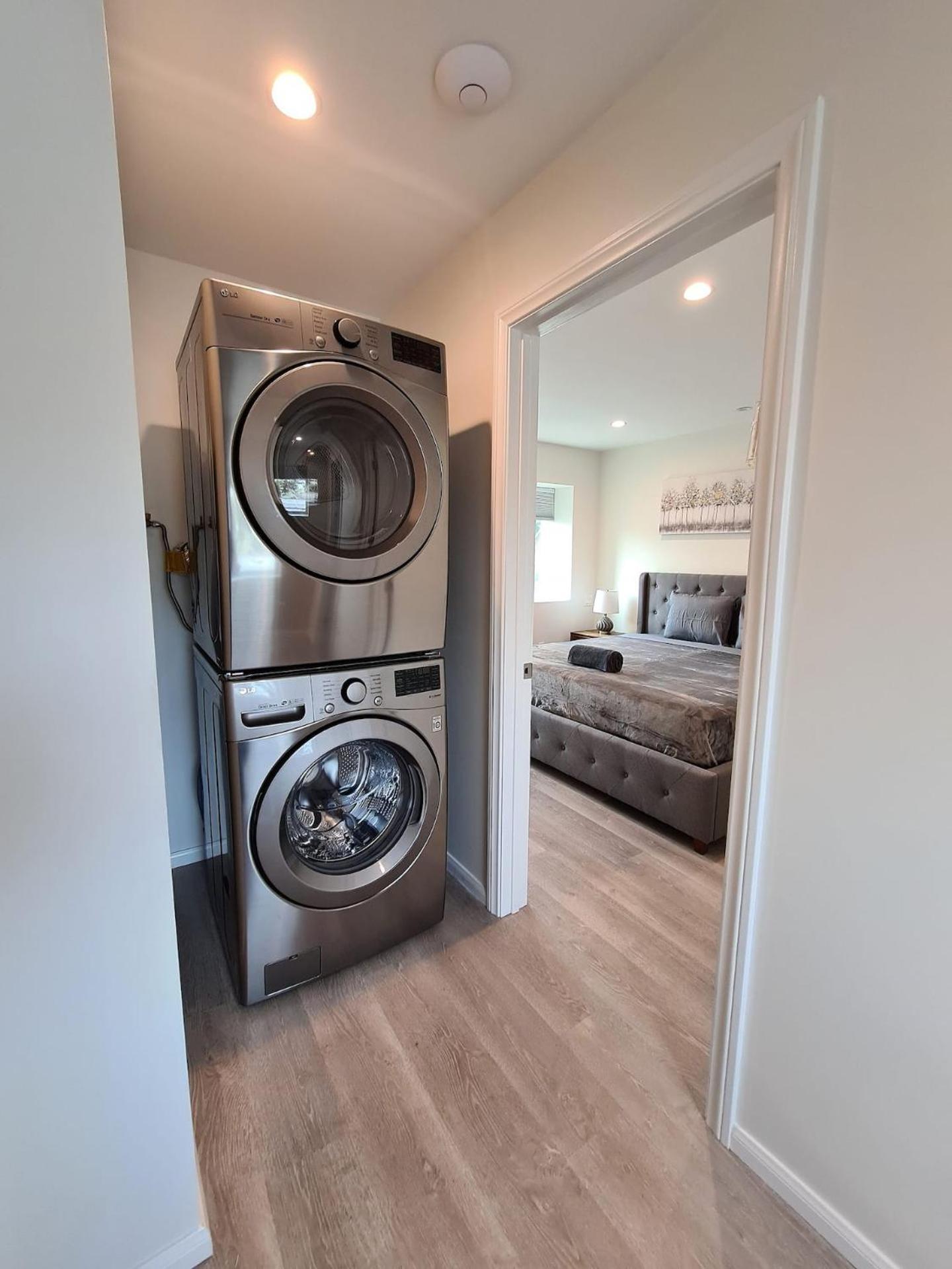 Apartment Prime La 2 Bedroom & 3 Bath Beverly Hills Adj *