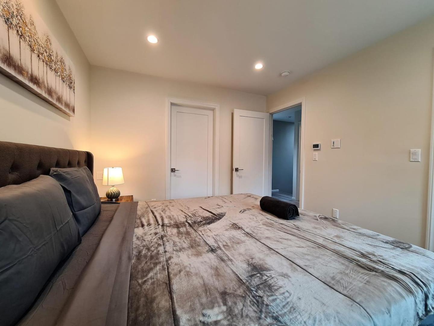 Apartment Prime La 2 Bedroom & 3 Bath Beverly Hills Adj *