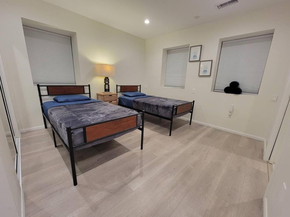 Prime La 2 Bedroom & 3 Bath Beverly Hills Adj Apartment Los Angeles