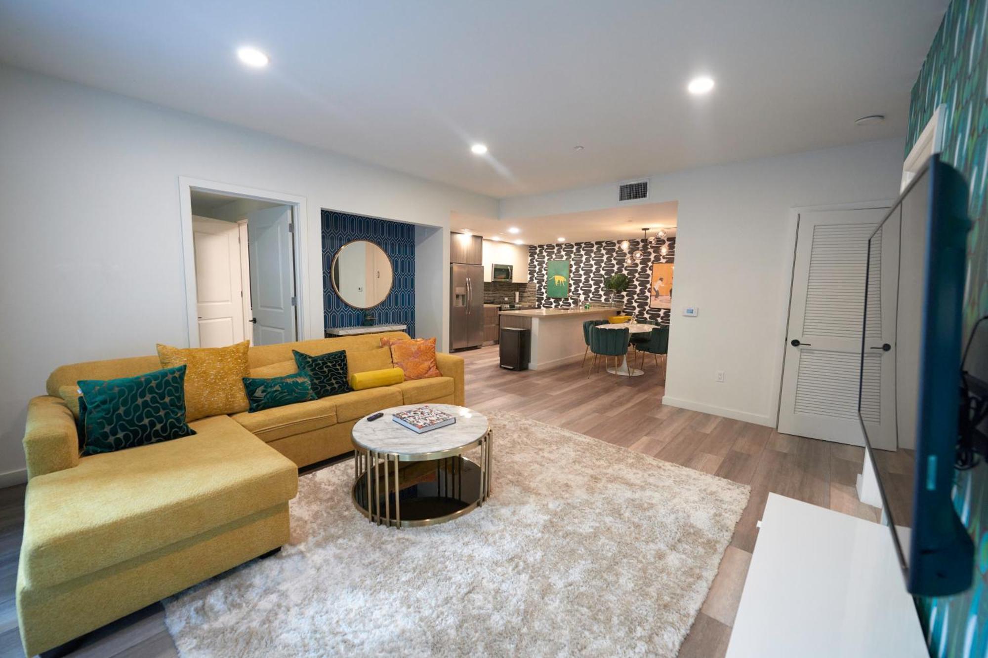 Apartment Cozy 2br Sleeps 6 Los Angeles