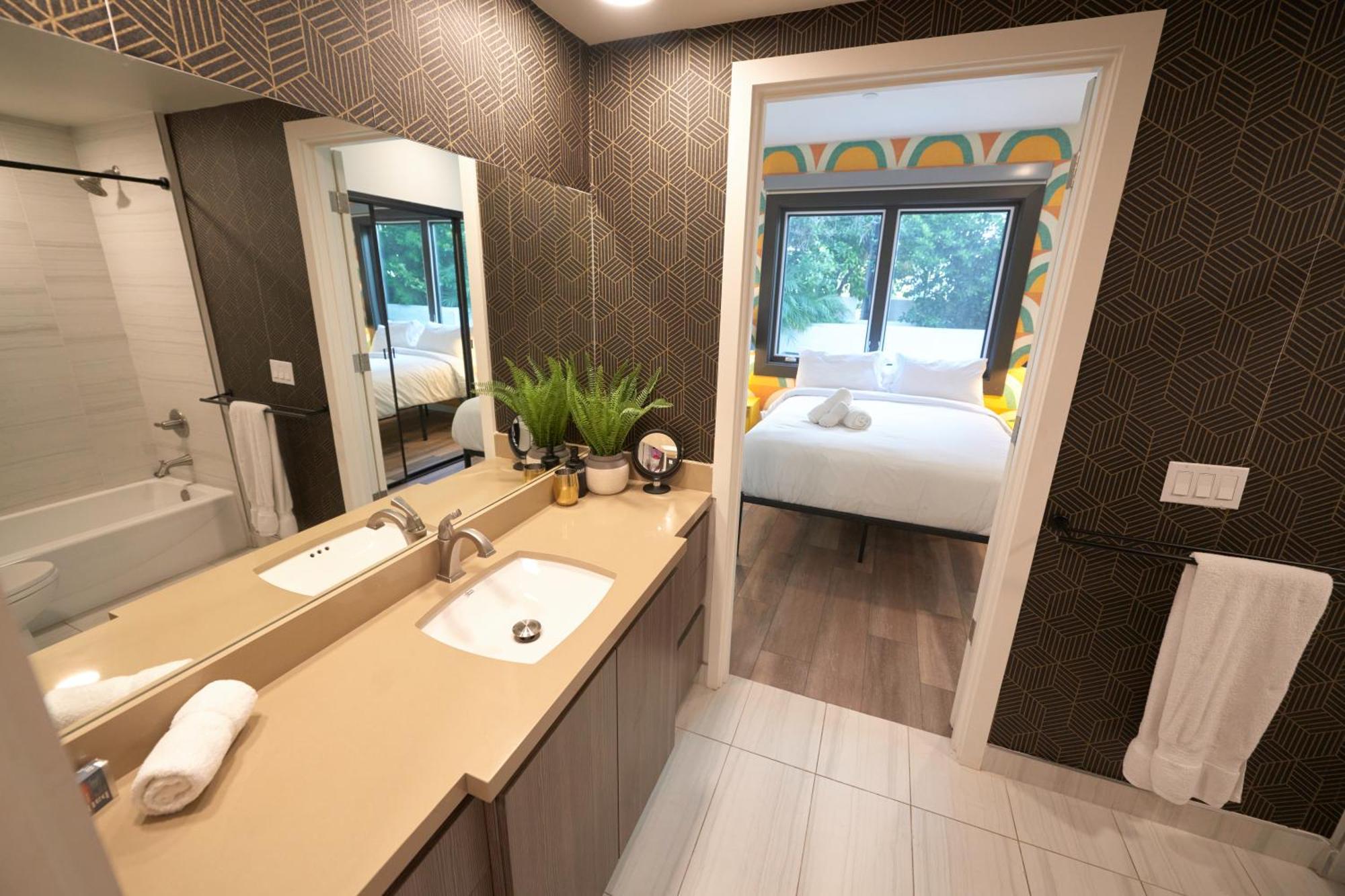 Cozy 2br Sleeps 6 * Los Angeles