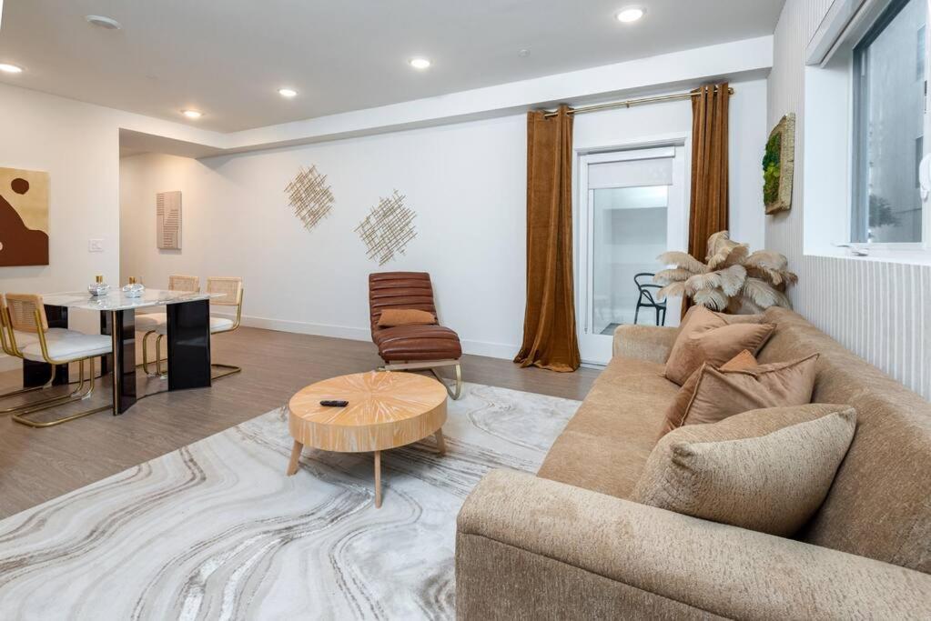K-town Modern 1 Bedroom With Parking
