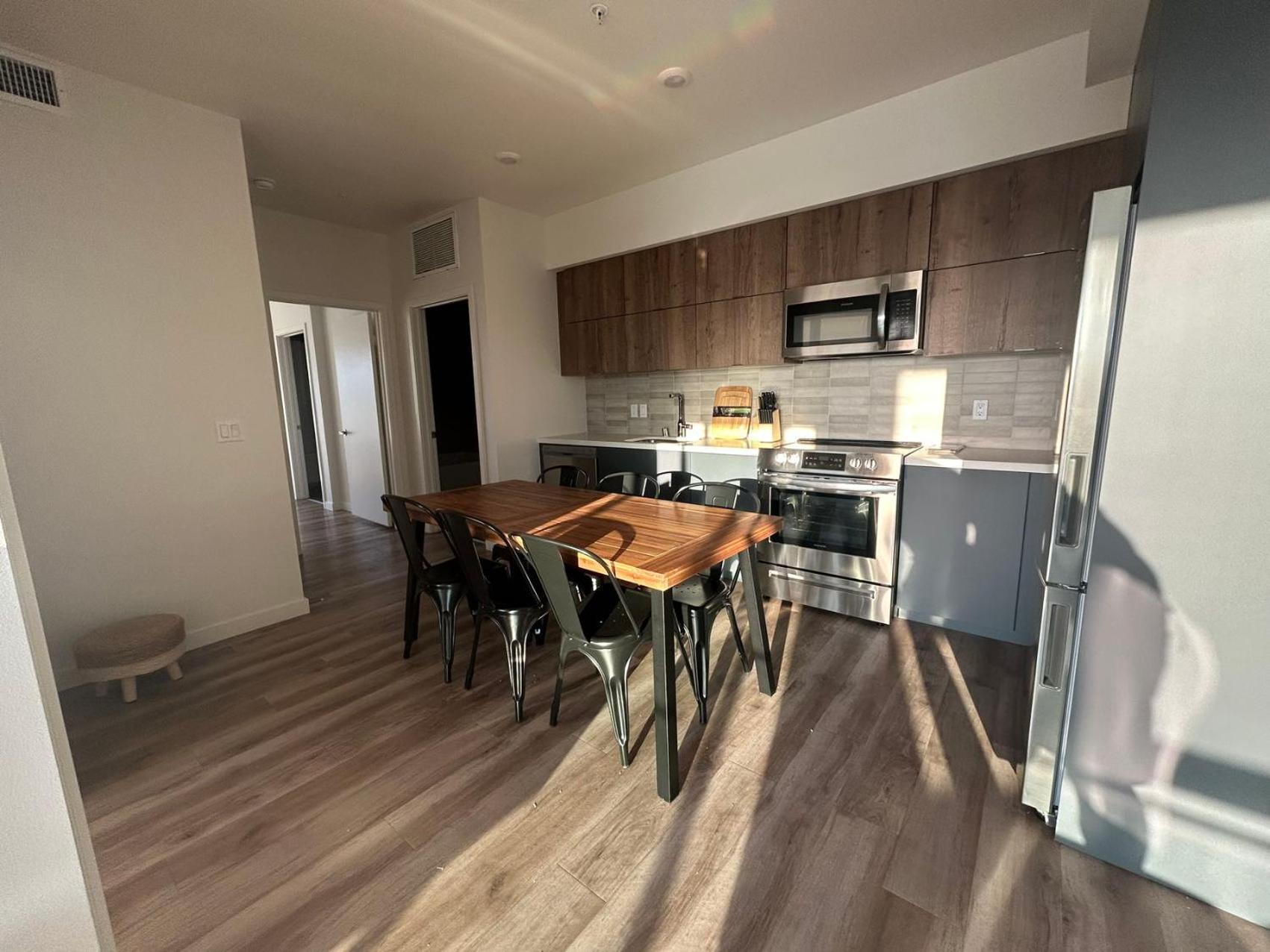 Exquisite Luxury Living In Central Hotel 4*