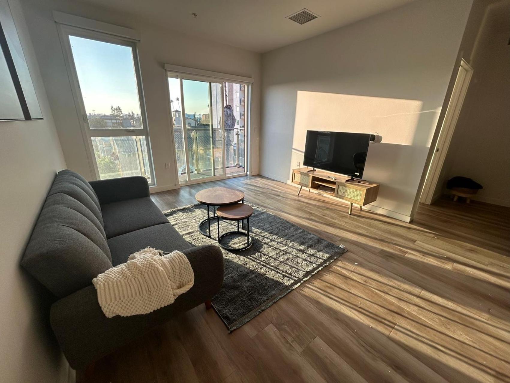 Exquisite Luxury Living In Central Los Angeles
