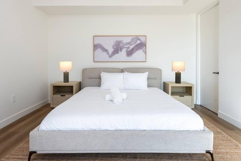 Casa de férias Luxury Living In Westlake 4br Gem With Parking
