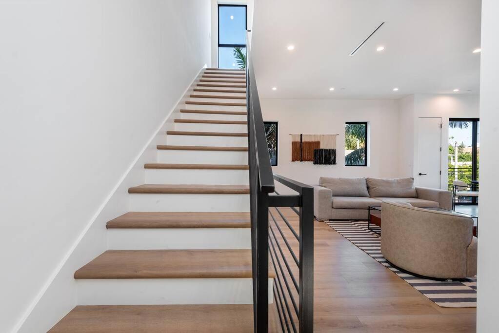 Luxury Living In Westlake 4br Gem With Parking * Los Angeles