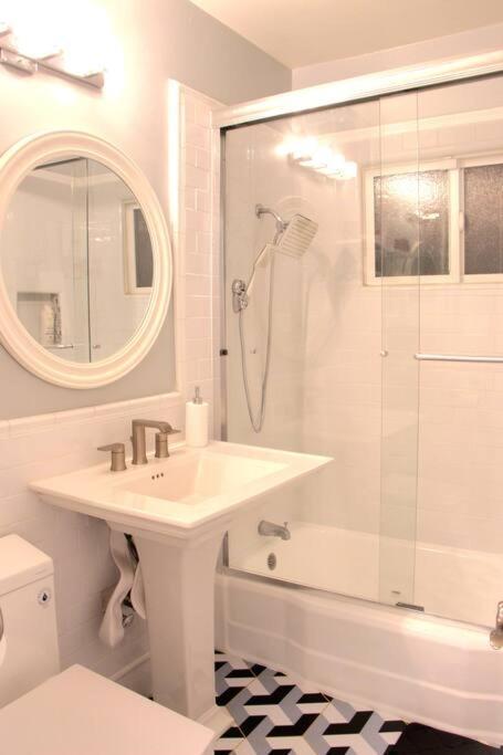 Holiday home Newly Furnished Pool House *