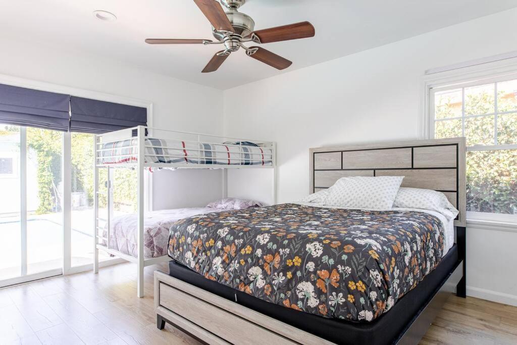 Newly Furnished Pool House Los Angeles