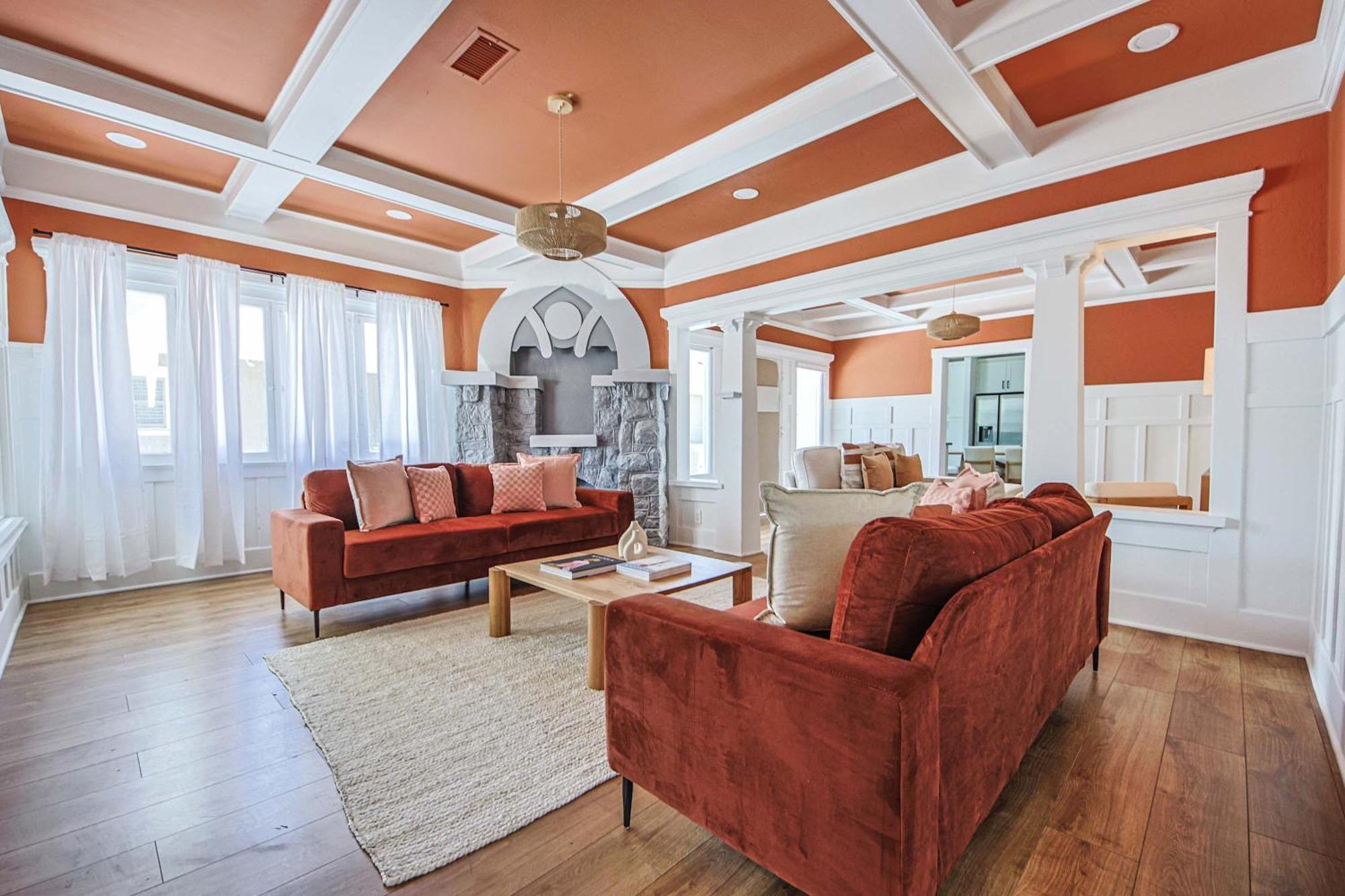 Stunning 9br Build Your Group Vacation Memories