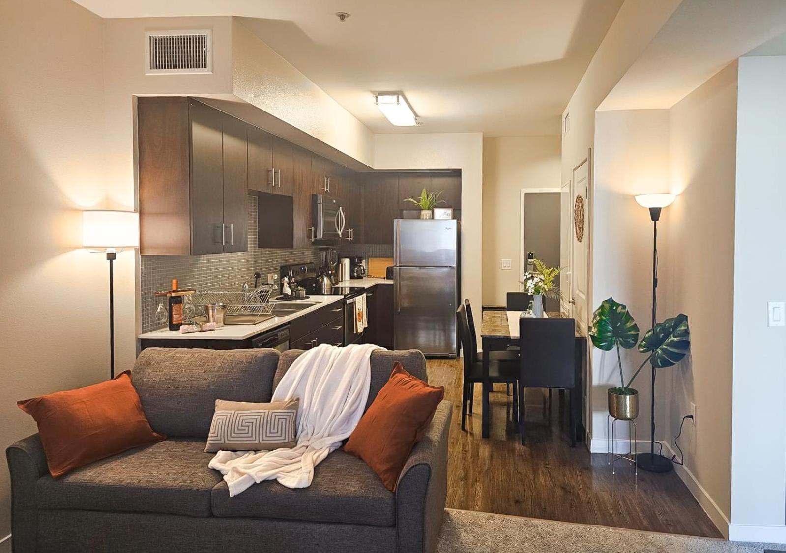 Elegant 1br In Exclusive La Area *