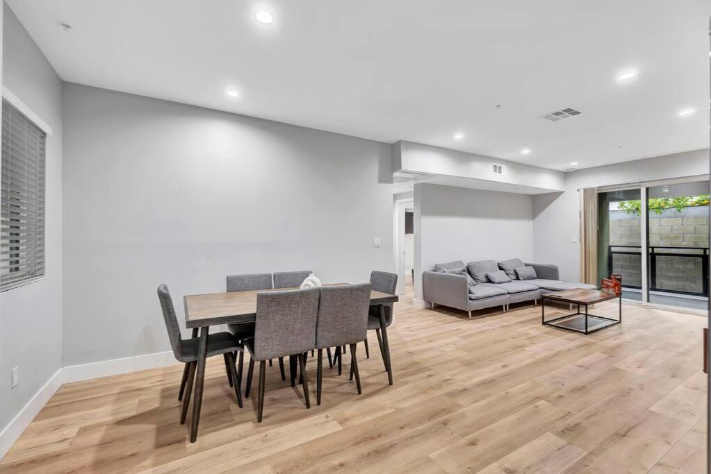 Luxurious 3br 3ba Retreat In La