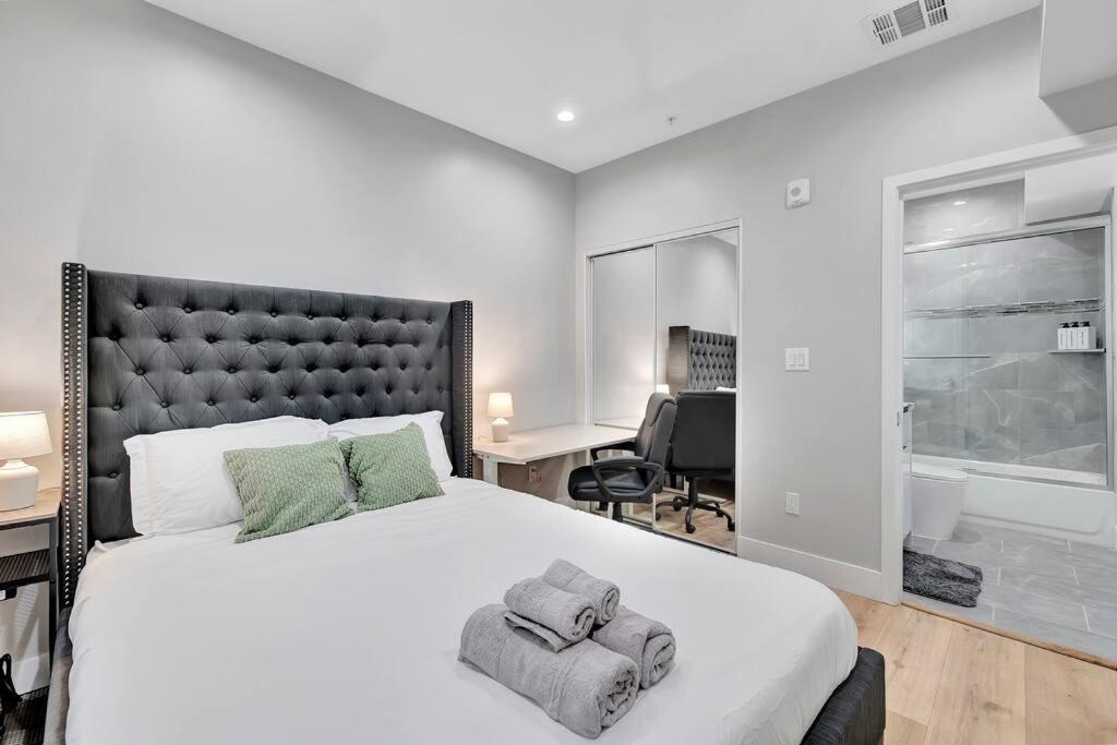 Luxurious 3br 3ba Retreat In La Apartment *