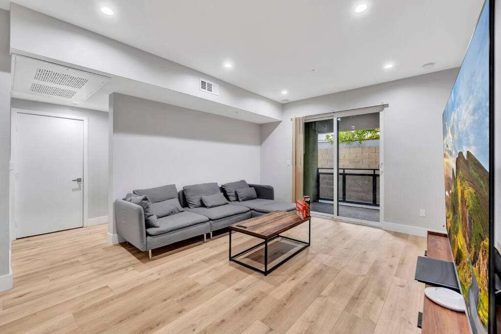 Luxurious 3br 3ba Retreat In La Apartment *