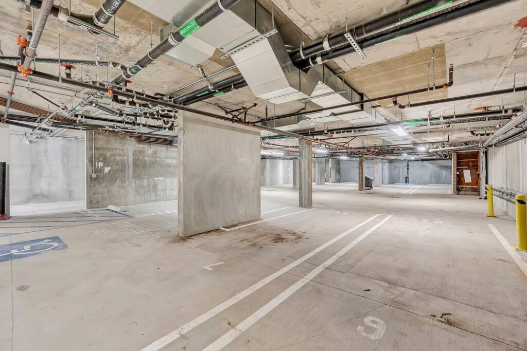 Luxurious 3br 3ba Retreat In La Apartment